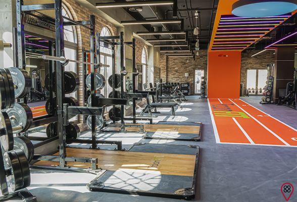 Active Living: Sports Clubs, Gyms, and Fitness Centers in Dubai